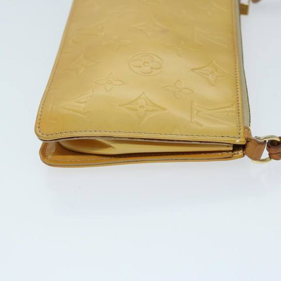 LOUIS VUITTON Monogram Vernis Lexington Pouch Beige M91010 LV Auth 69402 - Picture 3 of 16